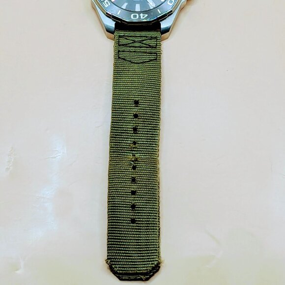 Tag Heuer Aquaracer Khaki Green Men's Watch WAY101E.FC8222*** - Picture 7 of 7